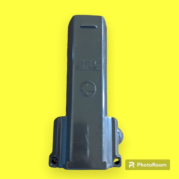 Kenmore Sears Canister Vacuum Plug Cover Attaches Powermate C690GJ Wand Release - Picture 1 of 6